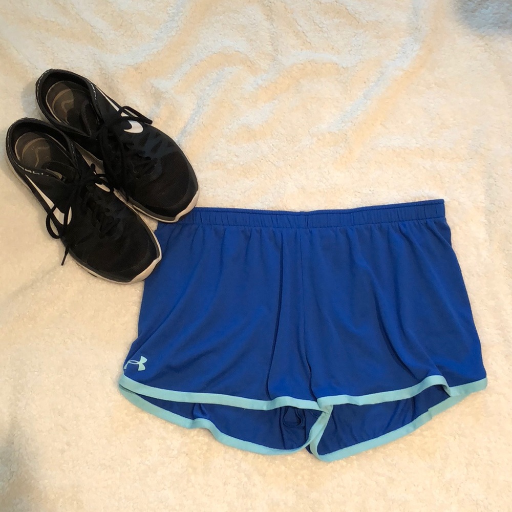 Under Armour Shorts - Medium